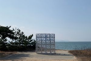 [Shinro Ohtake][0], _Shipyard Works: Cut Bow_ (1990). Benesse Art Site, Naoshima Island, Japan. Photo: Georges Armaos.


[0]: https://ocula.com/artists/shinro-ohtake/